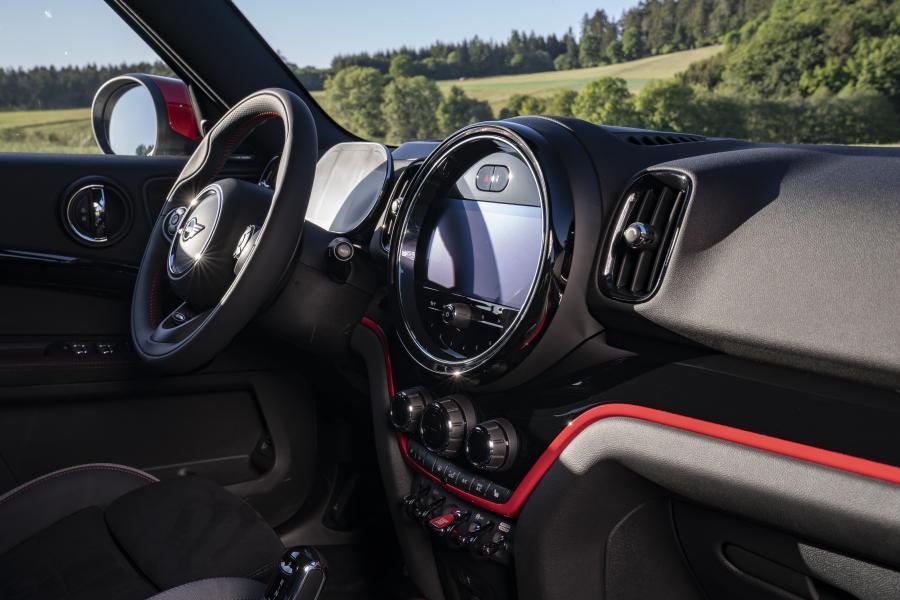 Интерьер Mini John Cooper Works Countryman (F60) 2020 года  (WW) (фото 88 из 211)